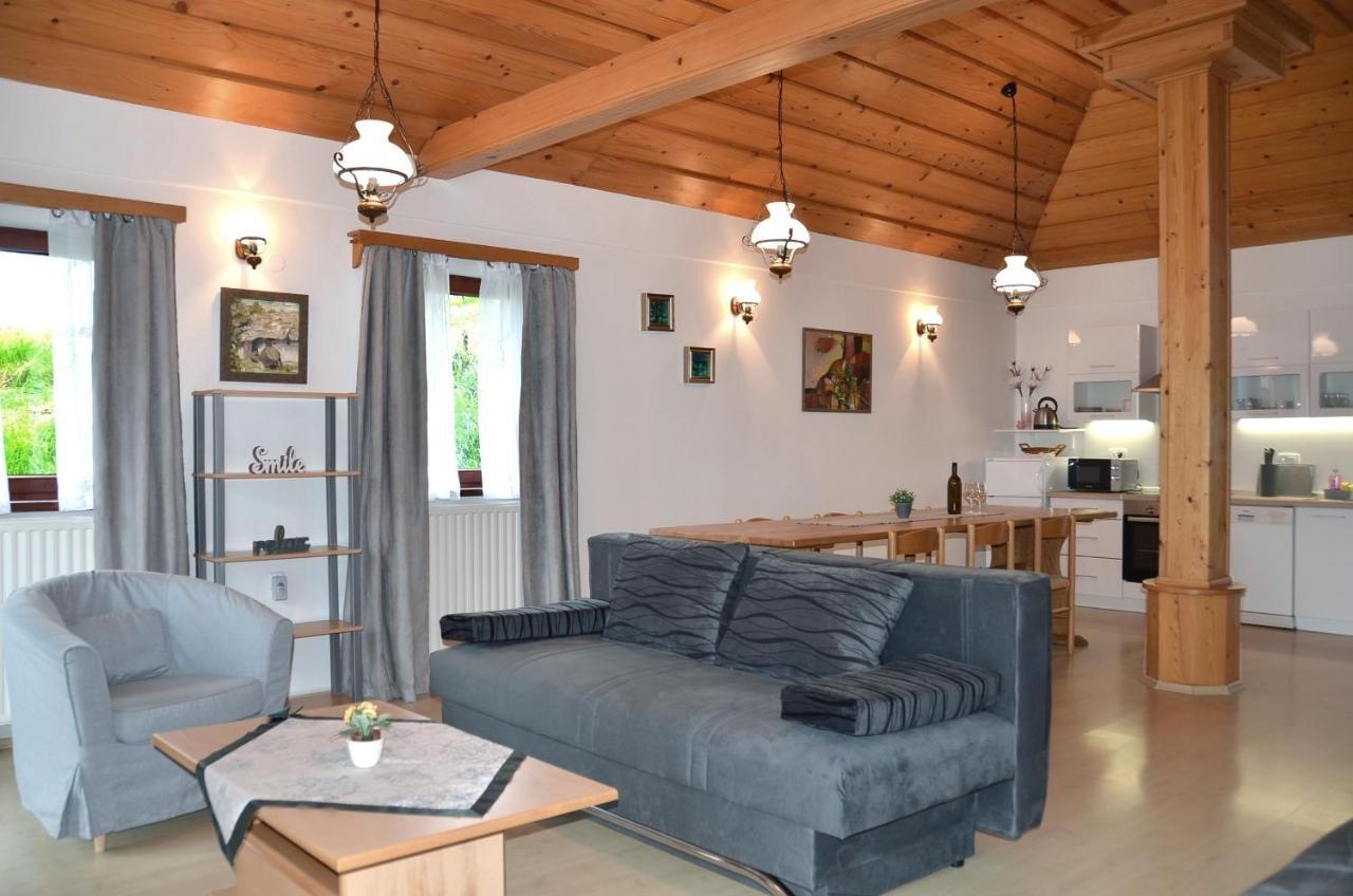 Apartment Feher Lendava Εξωτερικό φωτογραφία